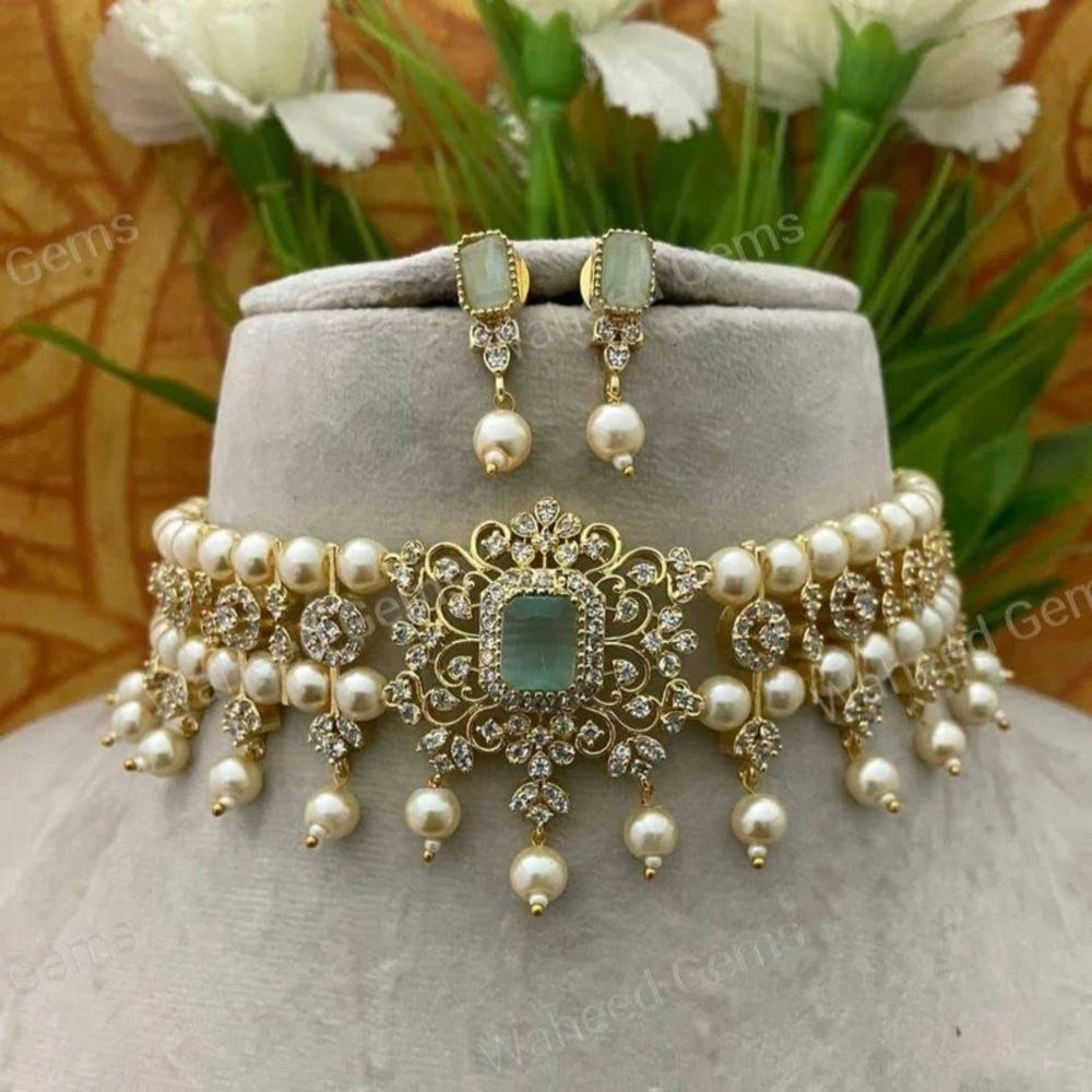 Grey Choker necklace with earrings